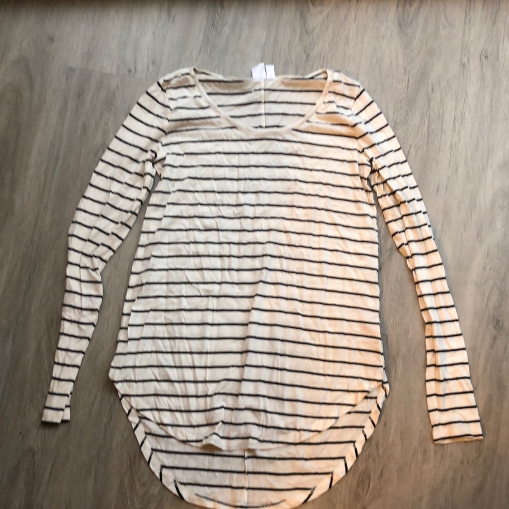 Black and white striped long sleeve tee